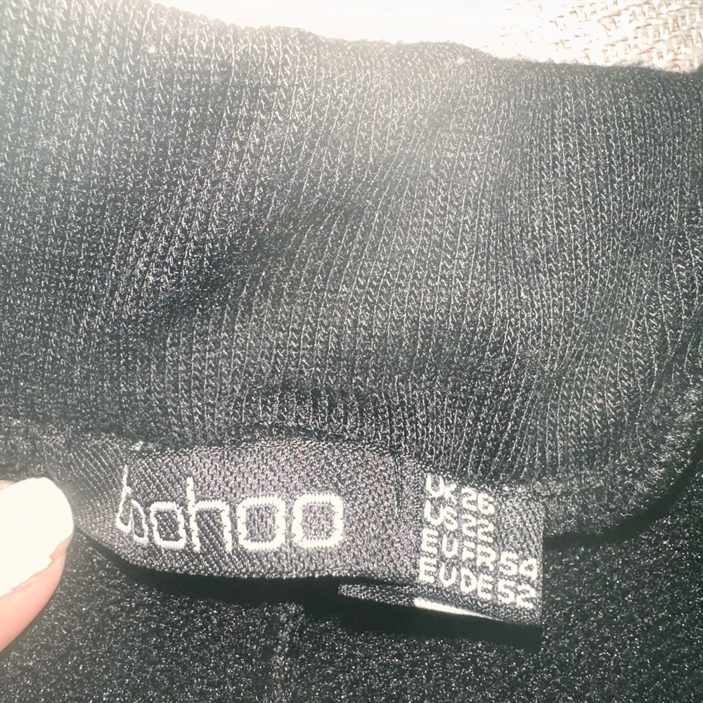 Boohoo ‘basic’ oversized joggers